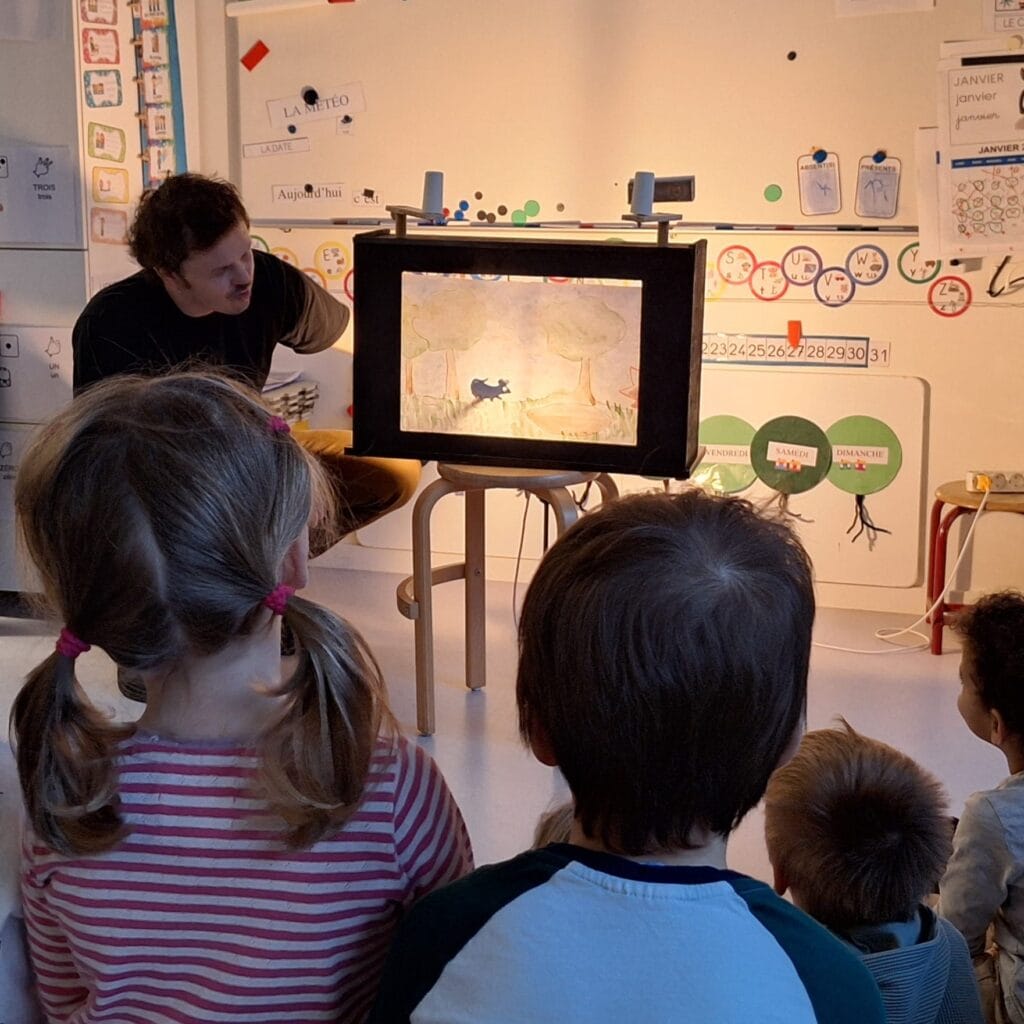 Crankie Box Workshop for schools - Copenhagen